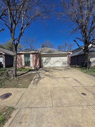 137 Cliff Height Cir in Dallas, TX - Building Photo