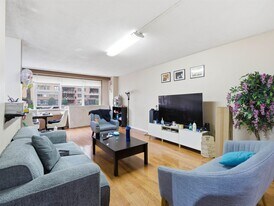 201 St Pauls Ave in Jersey City, NJ - Building Photo