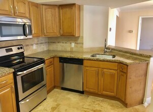 8721 Wiles Rd in Coral Springs, FL - Building Photo - Building Photo