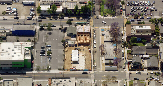 1348 Pacific Ave in Long Beach, CA - Building Photo - Building Photo