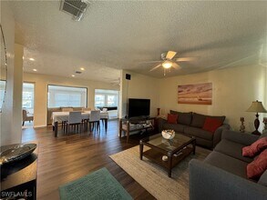 4303 Conway Blvd in Port Charlotte, FL - Building Photo - Building Photo