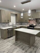 834 Cadder Ave in Kelowna, BC - Building Photo