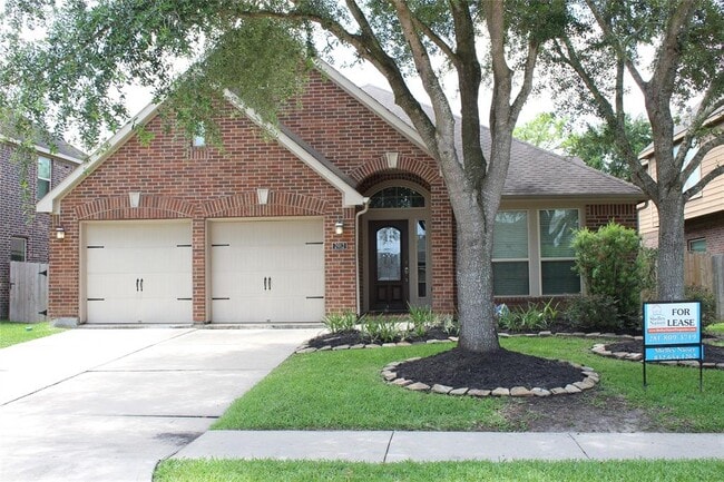 property at 2912 Silhouette Bay Dr