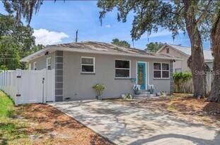 3909 18th Ave S in St. Petersburg, FL - Building Photo