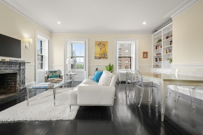 property at 285 Clarendon St
