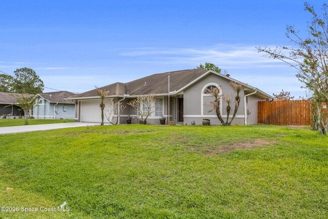 5695 Graham St in Cocoa, FL - Building Photo - Building Photo