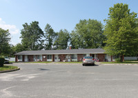 42 Golden Ct in Hadley, MA - Foto de edificio - Building Photo