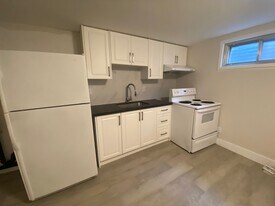 3 Sandrift Square in Toronto, ON - Building Photo