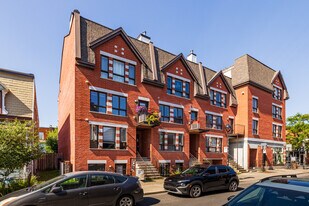 4470-4476 De l’Hotel de Ville in Montréal, QC - Building Photo