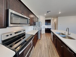 6050 Theodore St in North Las Vegas, NV - Building Photo - Building Photo