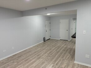 502 E Spruce Dr in Palatine, IL - Building Photo - Building Photo