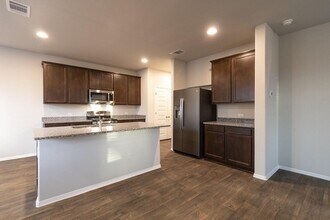 213 Riverhill Cv in Andice, TX - Building Photo - Building Photo