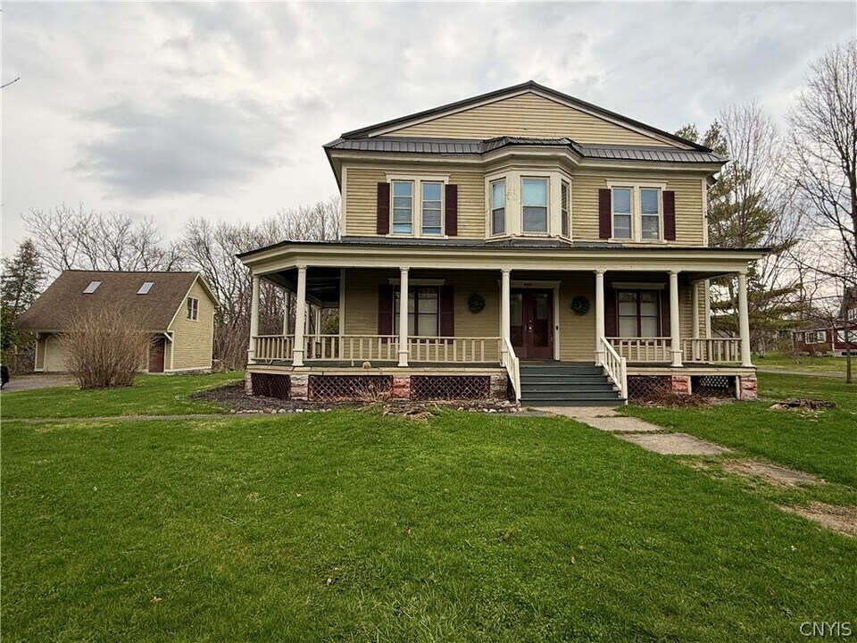 5148 Highbridge St in Fayetteville, NY - Building Photo