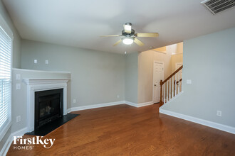 413 Holly Thorn Trace in Holly Springs, NC - Building Photo - Building Photo