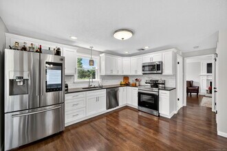 161 Maskel Rd in South Windsor, CT - Building Photo - Building Photo
