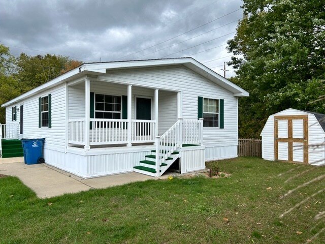 37 Dusty Trail in Battle Creek, MI - Building Photo