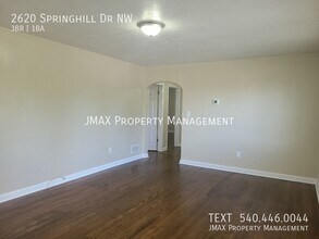 2620 Springhill Dr NW in Roanoke, VA - Building Photo - Building Photo