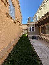 1737 Crabtree Ct in Santa Maria, CA - Building Photo - Building Photo