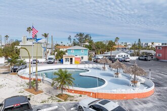 Sunset Cove in Treasure Island, FL - Building Photo - Building Photo