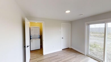 10529-105133 133 Ave in Grande Prairie, AB - Building Photo - Building Photo