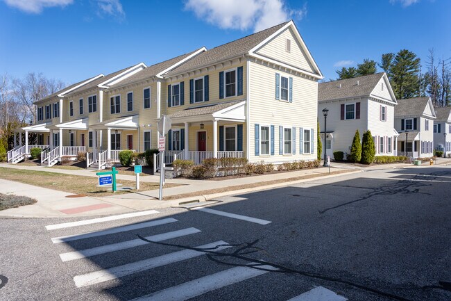 Main Street Homes in Storrs Mansfield, CT - Building Photo - Building Photo