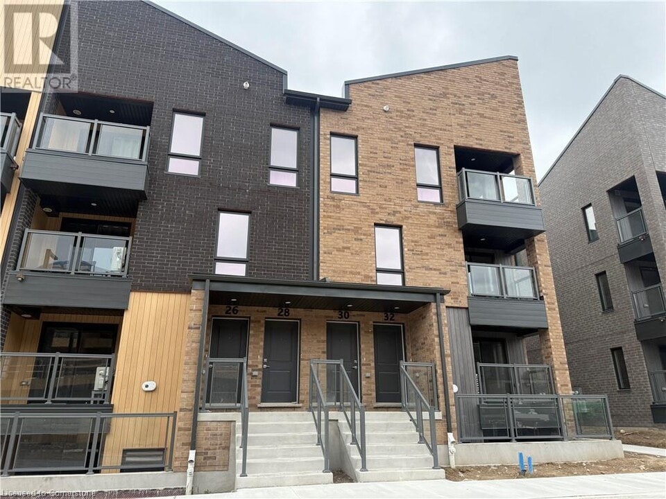 32 REVERIE Wy in Kitchener, ON - Building Photo