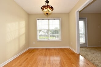 2192 Herndon St in Auburn, AL - Foto de edificio - Building Photo