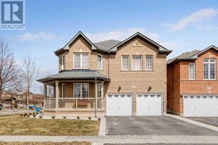 63 Fairhill Ave in Brampton, ON - Building Photo
