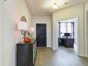 2613 Sunstar Dr in Little Elm, TX - Foto de edificio - Building Photo