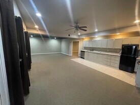 181 Redwood Ln, Unit 181 Redwood in Hoover, AL - Building Photo