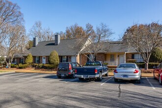 Cottage Place in Nashville, TN - Building Photo - Building Photo