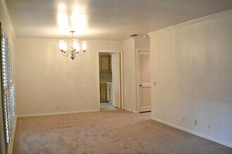 165 W Rampart Dr in San Antonio, TX - Building Photo - Building Photo