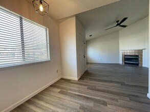 364 Bishop Dr in Vacaville, CA - Building Photo - Building Photo