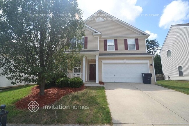 property at 3013 Saphire Ln