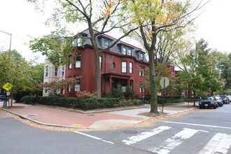100 12th St SE in Washington, DC - Building Photo - Building Photo