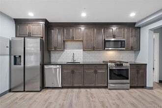 20 Oak St, Unit 2 in Walden, NY - Building Photo - Building Photo
