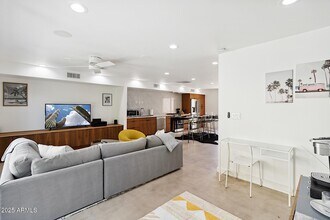 7720 E Heatherbrae Ave in Scottsdale, AZ - Building Photo - Building Photo