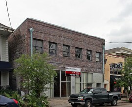 1515 St Charles Ave in New Orleans, LA - Building Photo - Primary Photo