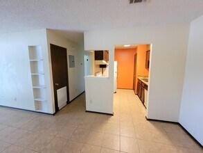 1614 Green Briar Pkwy in Gulf Breeze, FL - Building Photo - Building Photo