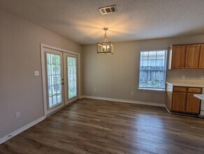 1812 Brick Cir in Fort Walton Beach, FL - Building Photo - Building Photo
