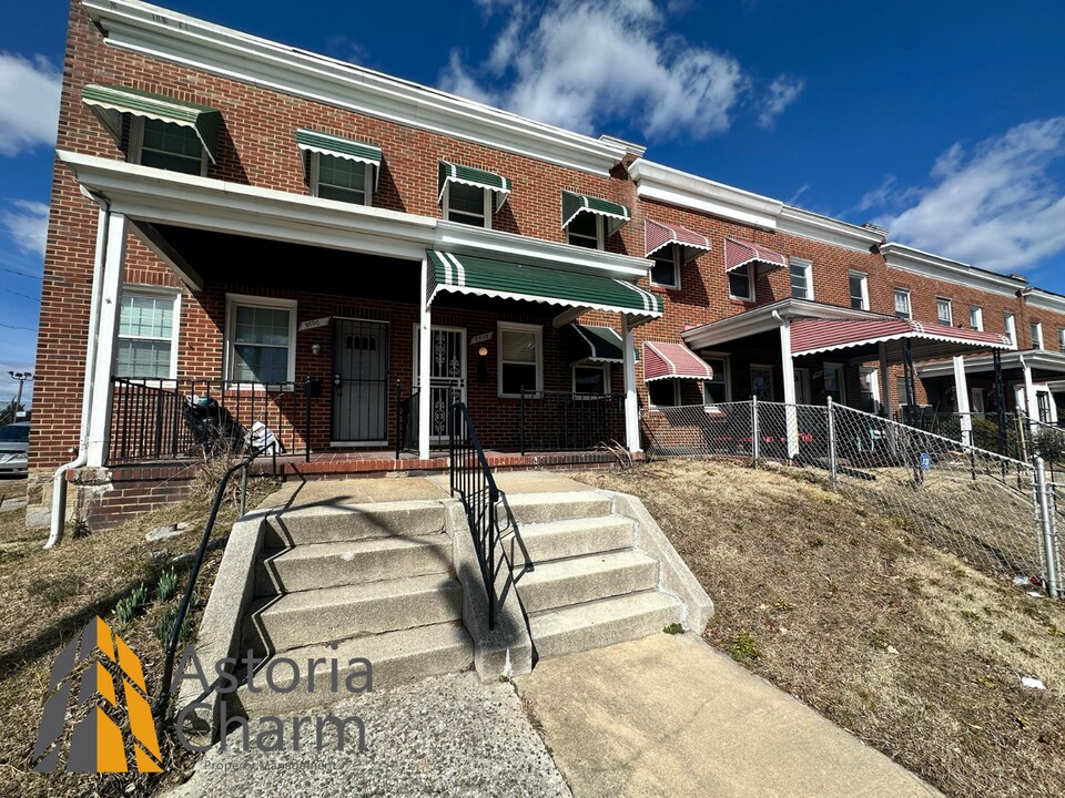 2602 Kirk Ave in Baltimore, MD - Building Photo