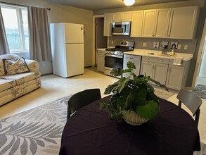 414 Bonanza Ave in Homer, AK - Foto de edificio - Building Photo