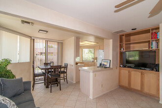 9 Wake Forest Ct in Rancho Mirage, CA - Foto de edificio - Building Photo