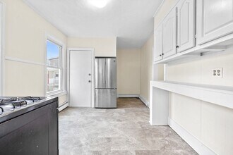 7 Grove St in Haverhill, MA - Building Photo - Building Photo