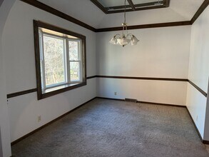 12131 Parker Cir in Omaha, NE - Building Photo - Building Photo