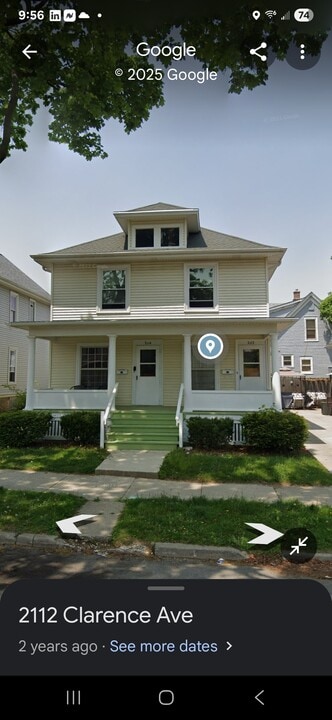 2112 Clarence Ave, Unit Upper in Racine, WI - Foto de edificio