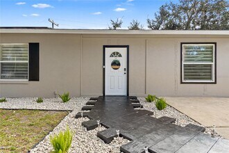 1305 Fountainhead Dr in Deltona, FL - Building Photo - Building Photo