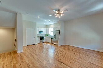 3703 Main Poplar Dr in Houston, TX - Building Photo - Building Photo