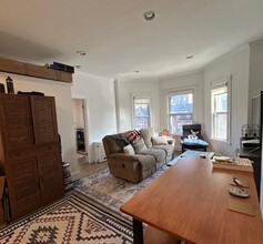 223 Newbury St, Unit 4F in Boston, MA - Building Photo - Building Photo