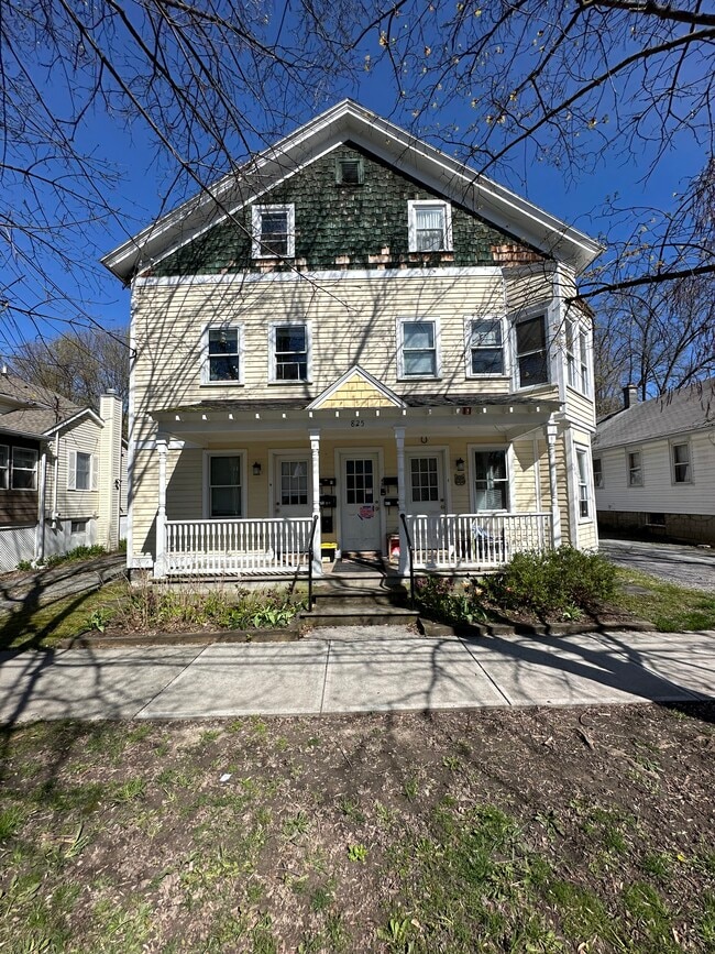 825 N Aurora St, Unit 3